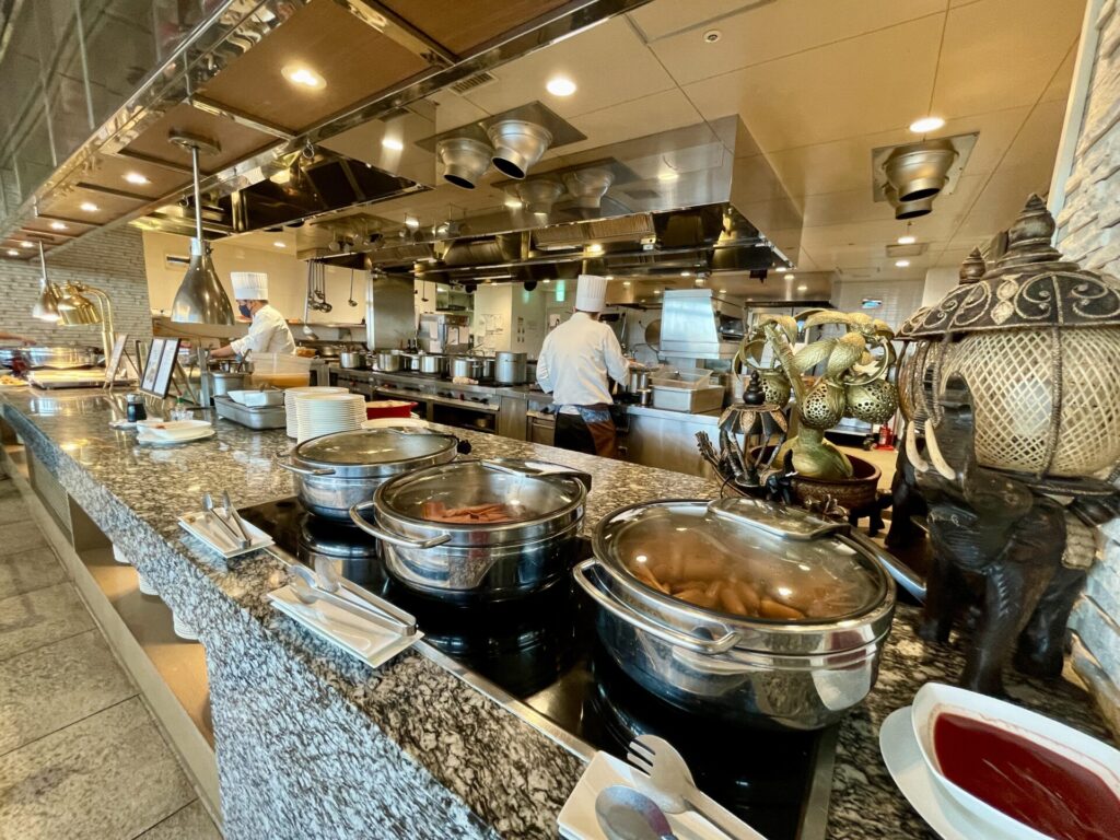 ヒルトン沖縄北谷リゾート 朝食 ライブキッチン ホットミール