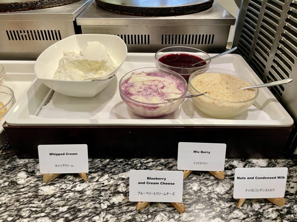 ヒルトン沖縄北谷リゾート 朝食 パンケーキ トッピング
