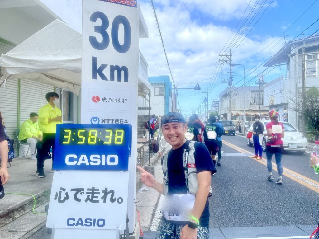NAHAマラソン 30km地点通過