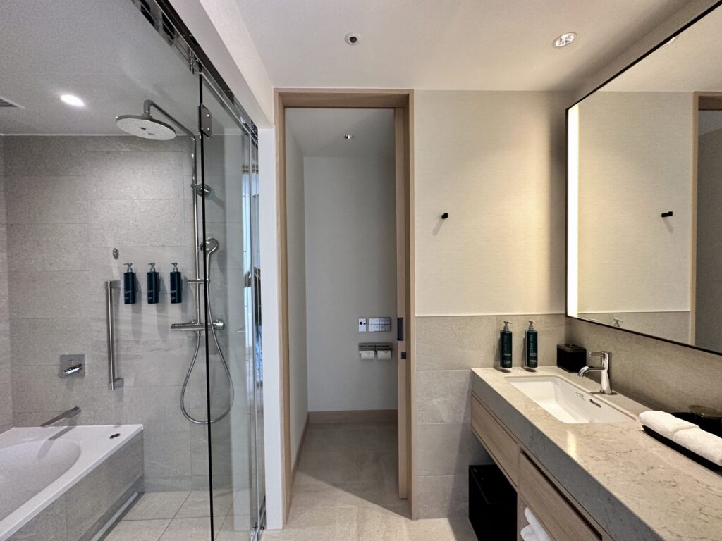 ヒルトン沖縄宮古島リゾート デラックスルーム 水回り