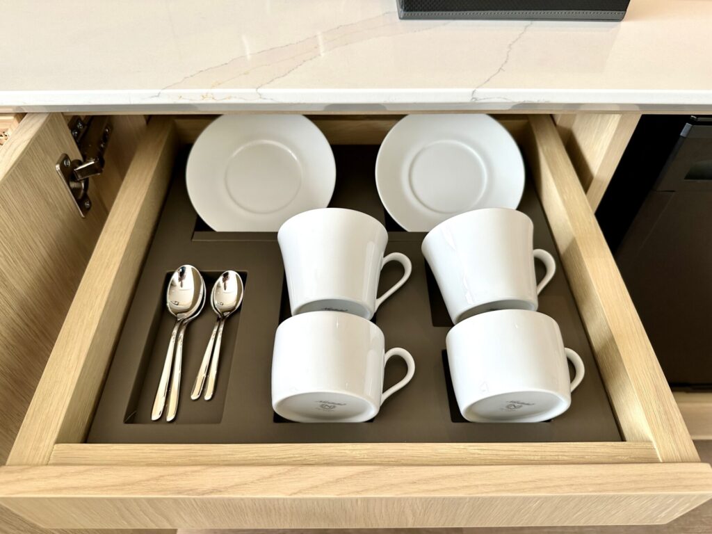 ヒルトン沖縄宮古島リゾート デラックスルーム カップ類