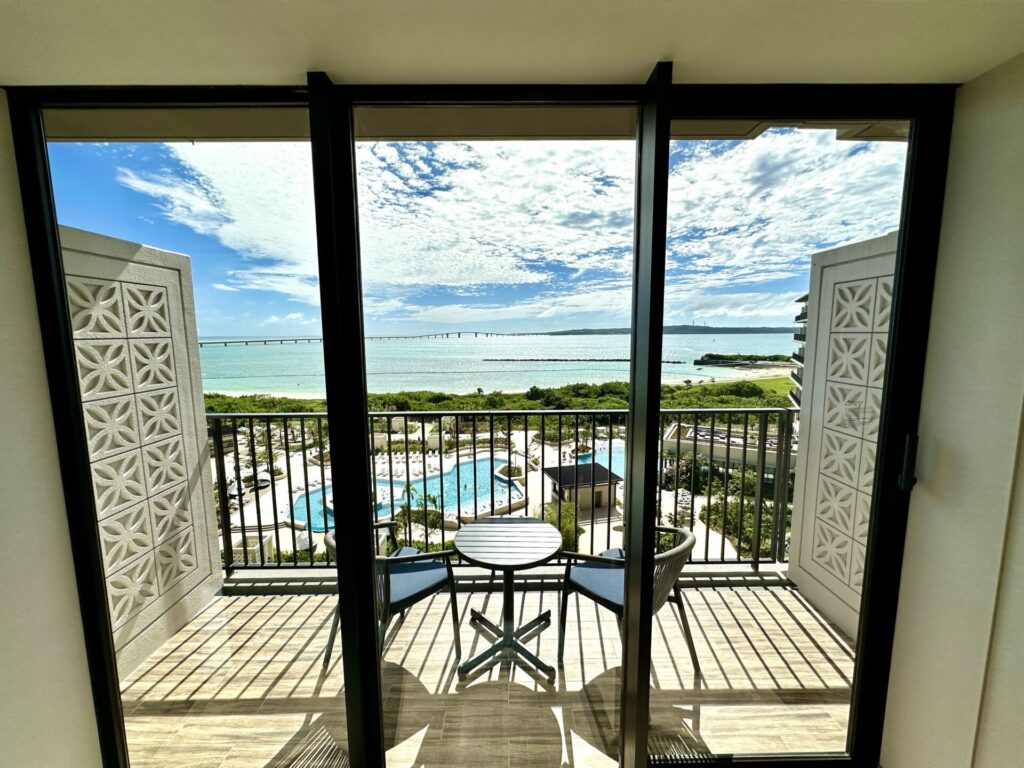 ヒルトン沖縄宮古島リゾート デラックスルーム サンセットルームからの眺望