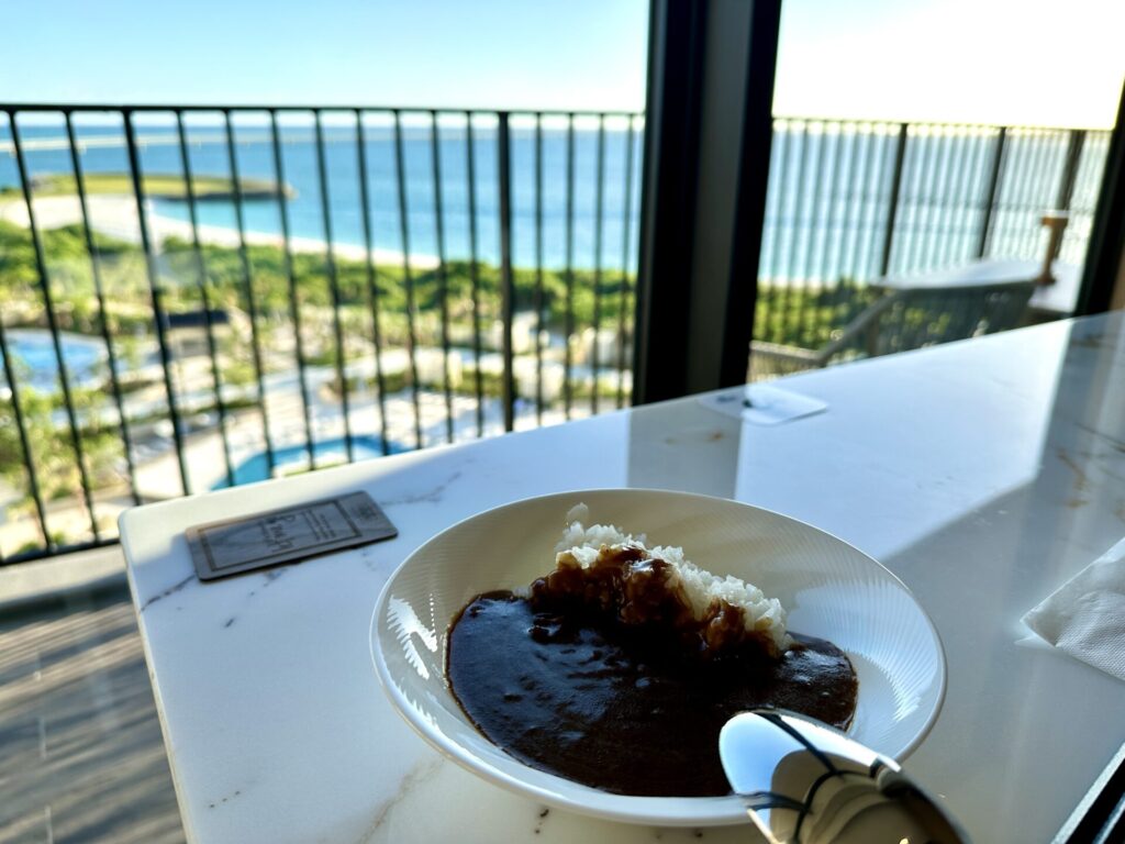 ヒルトン沖縄宮古島リゾート エグゼクティブラウンジ カレーライス