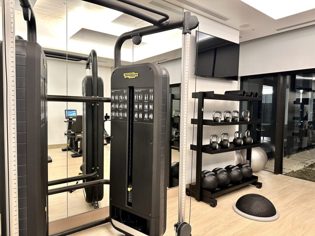 ヒルトン沖縄宮古島リゾート フィットネスジム マシーン