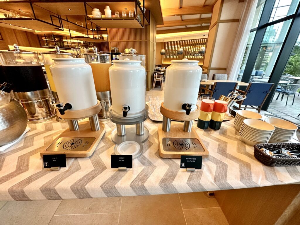 ヒルトン沖縄宮古島リゾート 朝食 牛乳