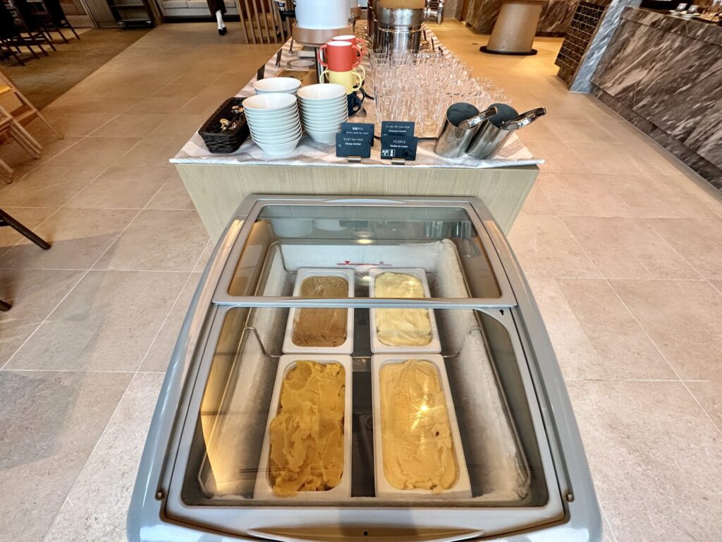 ヒルトン沖縄宮古島リゾート 朝食 アイスクリーム