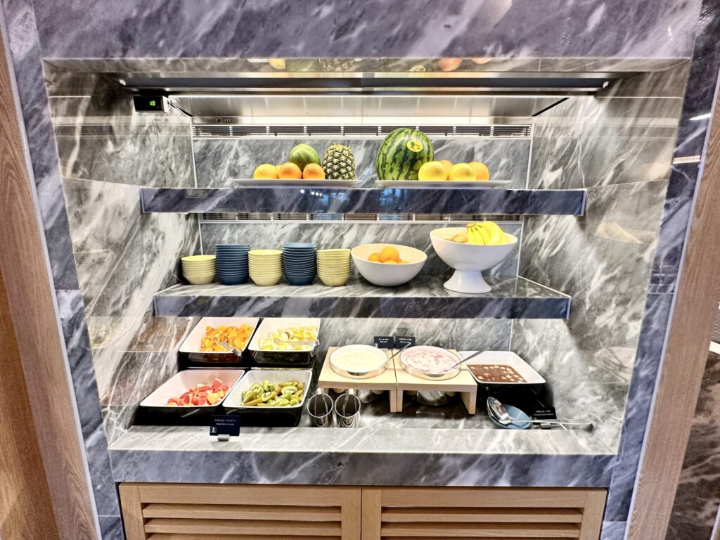 ヒルトン沖縄宮古島リゾート 朝食 フルーツコーナー