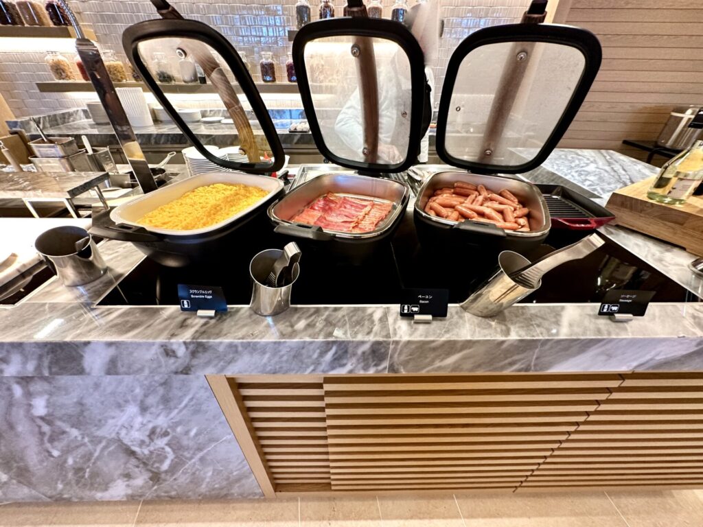 ヒルトン沖縄宮古島リゾート 朝食 ベーコン ソーセージ