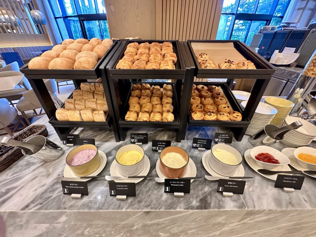 ヒルトン沖縄宮古島リゾート 朝食 デニッシュやソーセージパイ