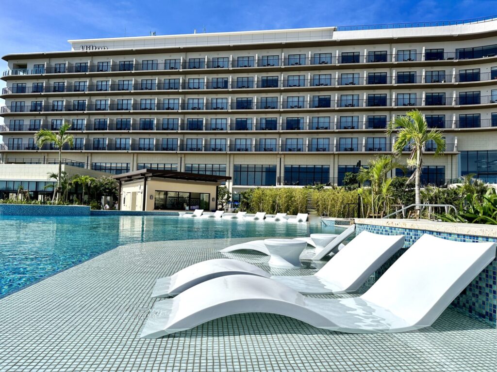 ヒルトン沖縄宮古島リゾート ファミリープール プールチェアー