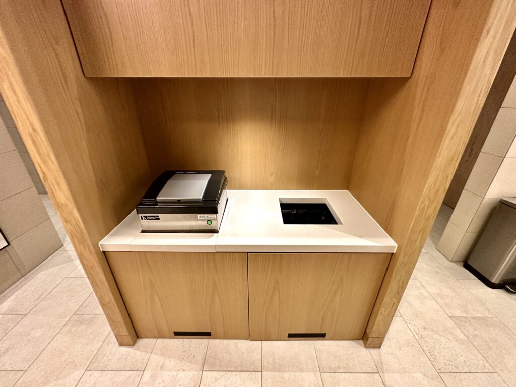 ヒルトン沖縄宮古島リゾート ロッカールーム 水着脱水機