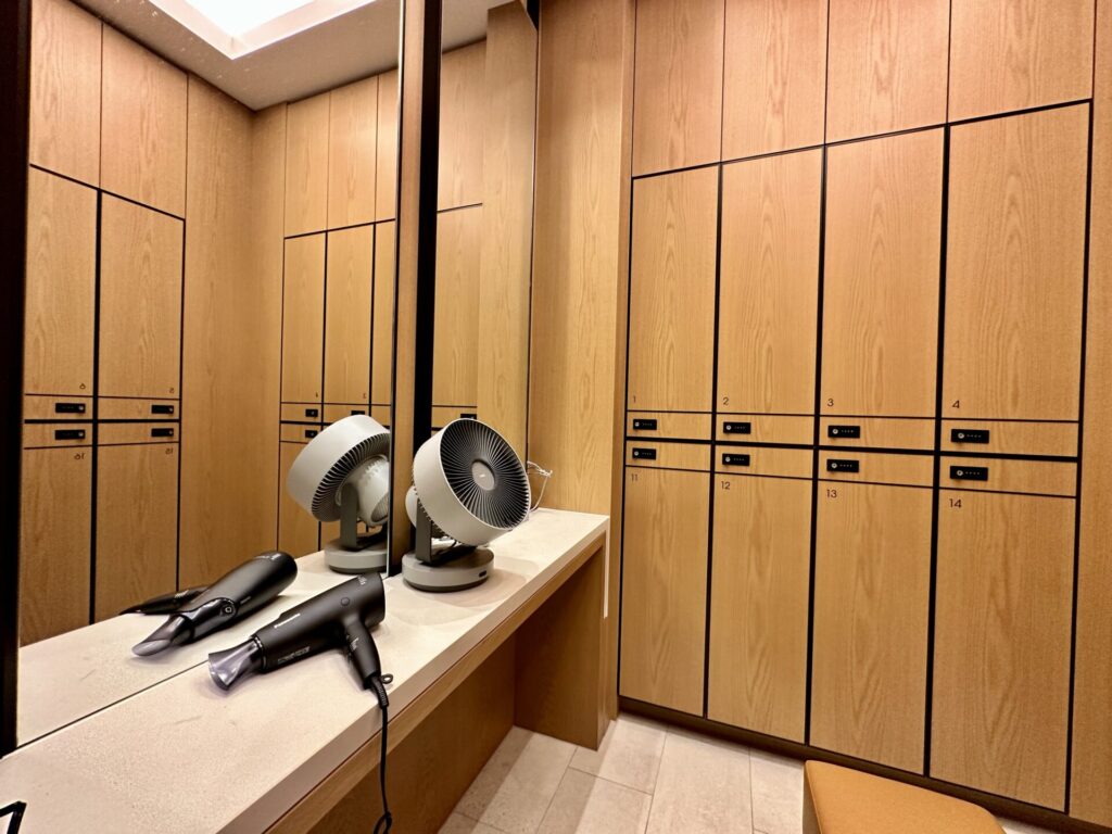 ヒルトン沖縄宮古島リゾート ロッカールーム ドライヤー