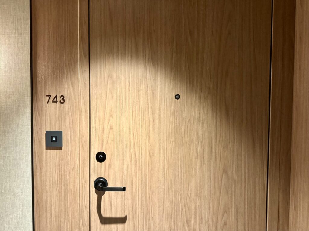 ヒルトン宮古島 エグゼクティブツイン サンセットビュー 客室扉