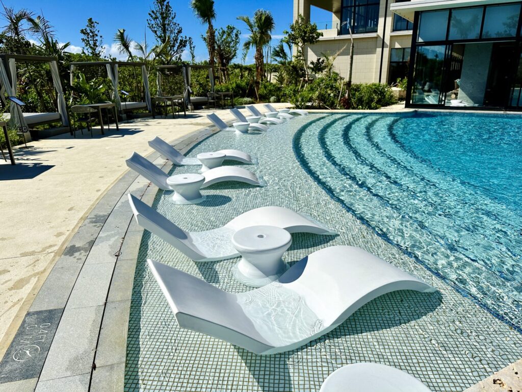 「ヒルトン沖縄宮古島リゾート」ブログ宿泊記 屋外アダルトプール