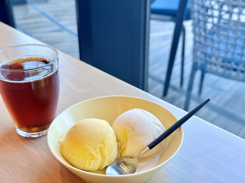 「ヒルトン沖縄宮古島リゾート」朝食ビュッフェ ブログレビュー バニラアイスとマンゴーシャーベット