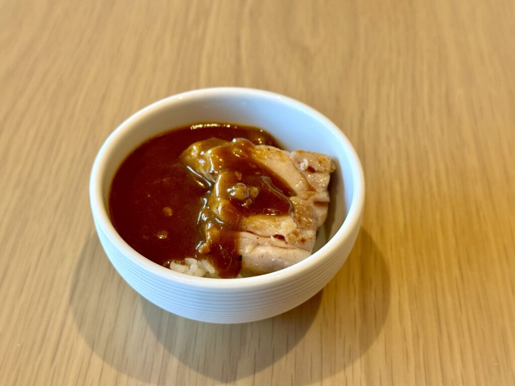 ヒルトン沖縄宮古島リゾート 朝食 カレー+ハーブチキン