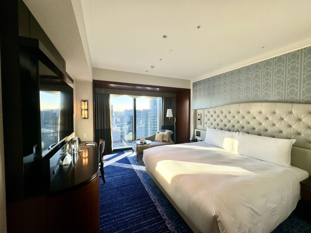 ヒルトン横浜 エグゼクティブルーム キング 全体の風景