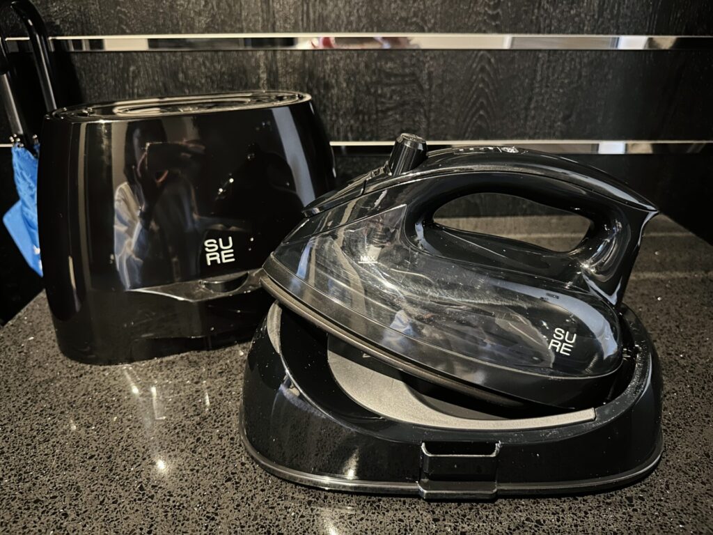 「ヒルトン横浜」ブログ宿泊記 客室のアイロン