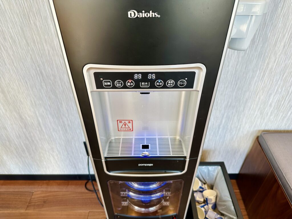 「ヒルトン横浜」ブログ宿泊記 フィットネスの給水器