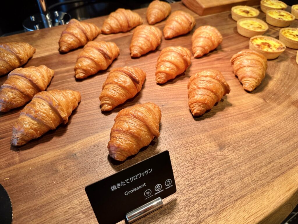 「ヒルトン横浜」ブログ宿泊記 朝食ビュッフェの焼き立てクロワッサン