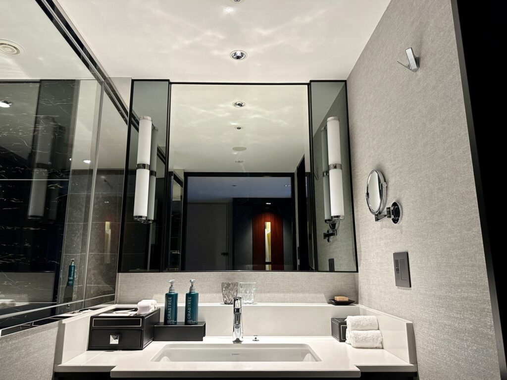 ヒルトン横浜 客室 洗面台