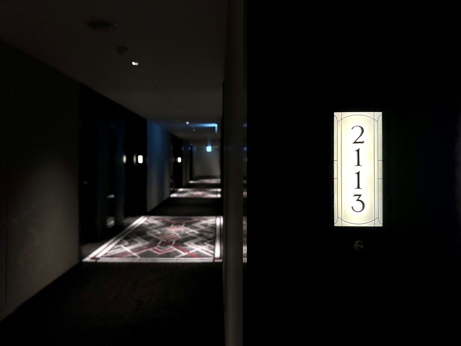 「ヒルトン横浜」ブログ宿泊記 客室入口