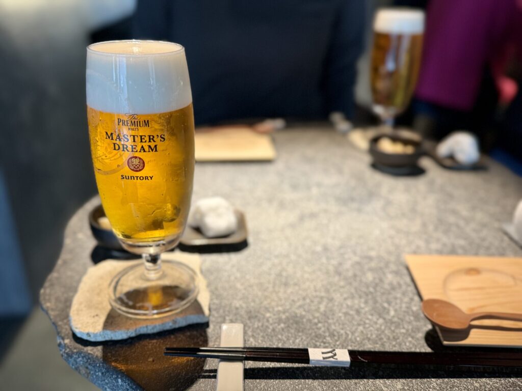 立ち喰い鮨人人 テーブル