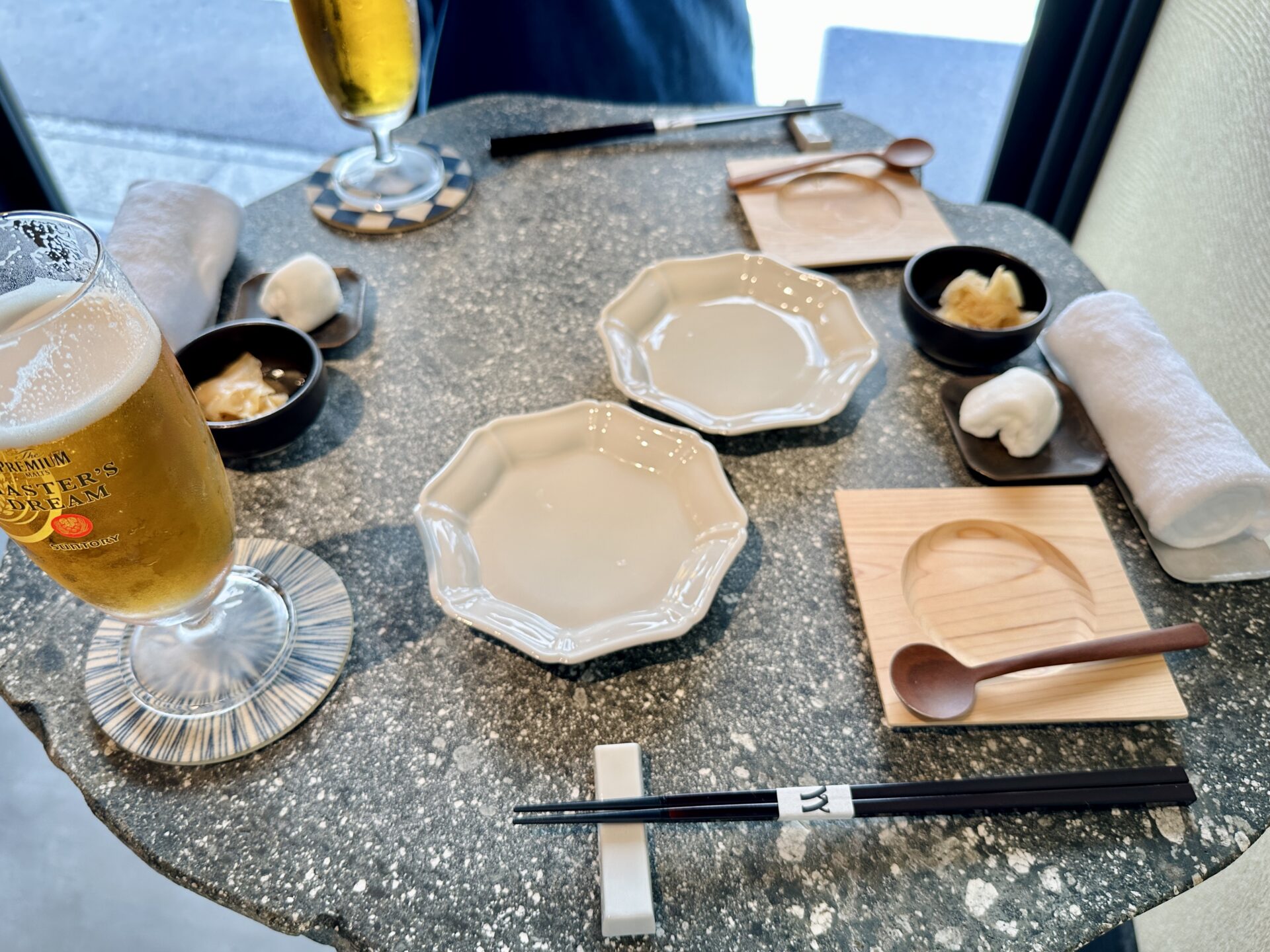 富山 寿司店「人人(じんじん)」ブログレビュー テーブル席