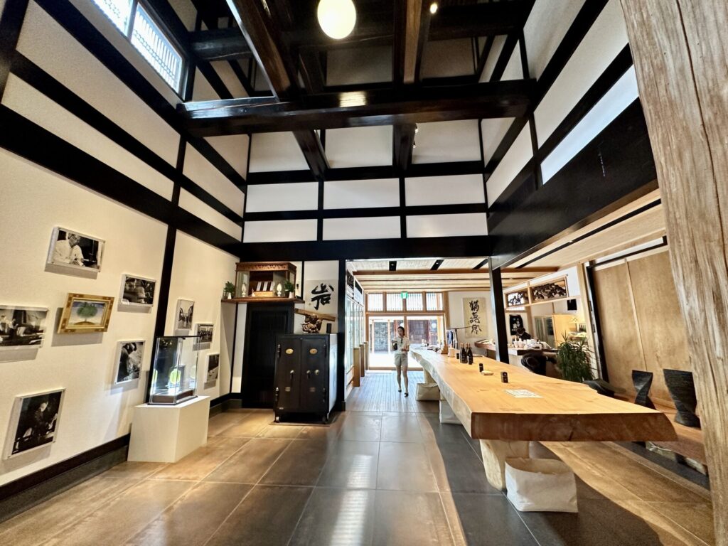 桝田酒造店 沙石(させき) 店内の様子