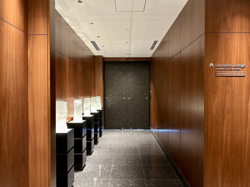 ヒルトン横浜 エグゼクティブラウンジ 入口