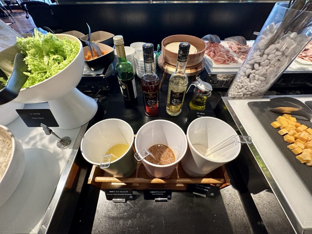 ヒルトン横浜 朝食 ドレッシング