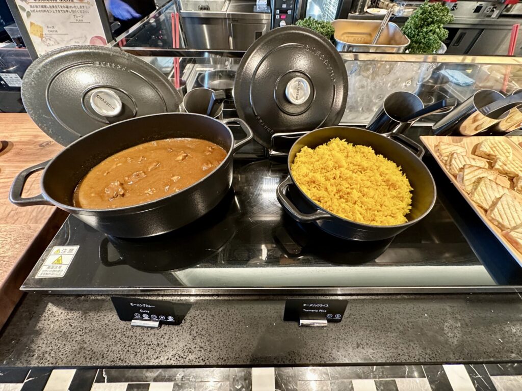 ヒルトン横浜 朝食 ターメリックライスとモーニングカレー