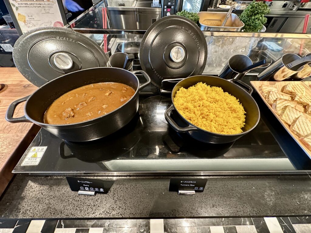 ヒルトン横浜 朝食 ターメリックライスとモーニングカレー