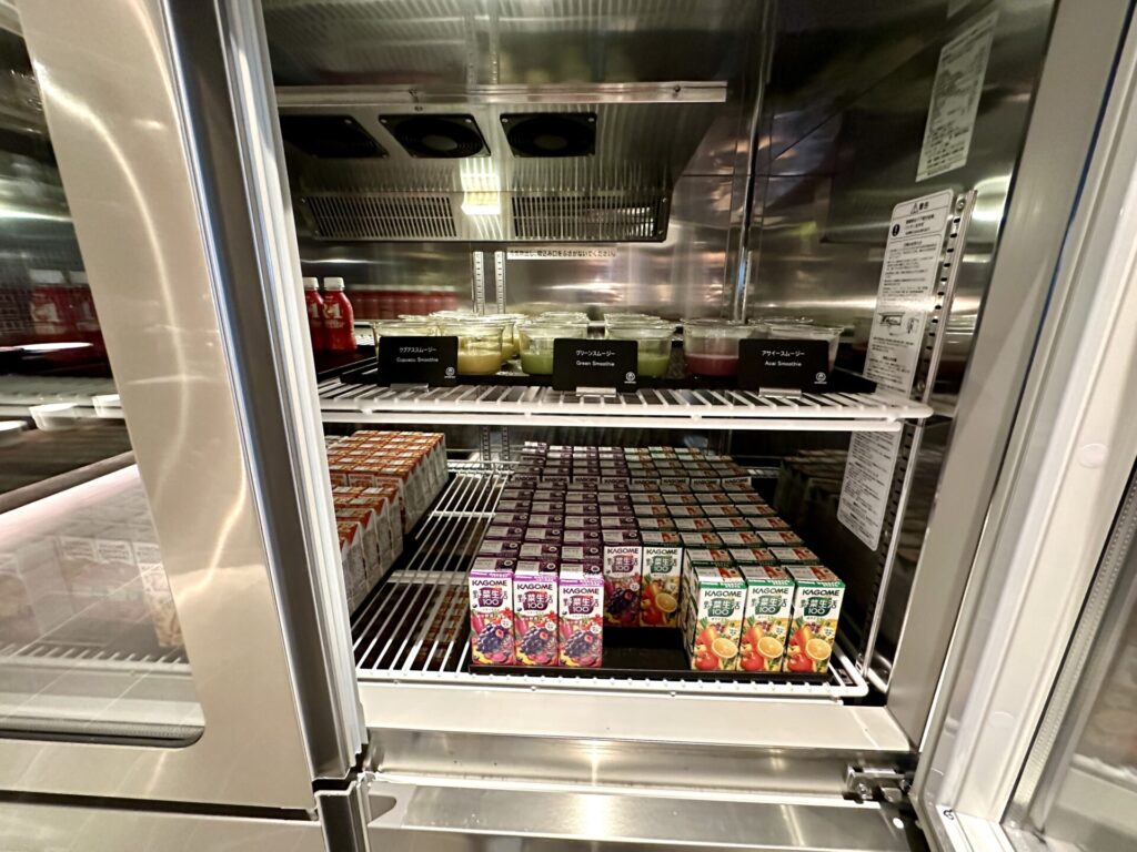 ヒルトン横浜 エグゼクティブラウンジ 朝食 スムージー