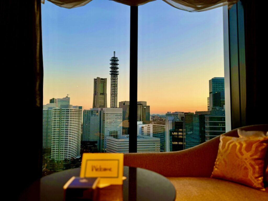 ヒルトン横浜 エグゼクティブルーム キング 夕景