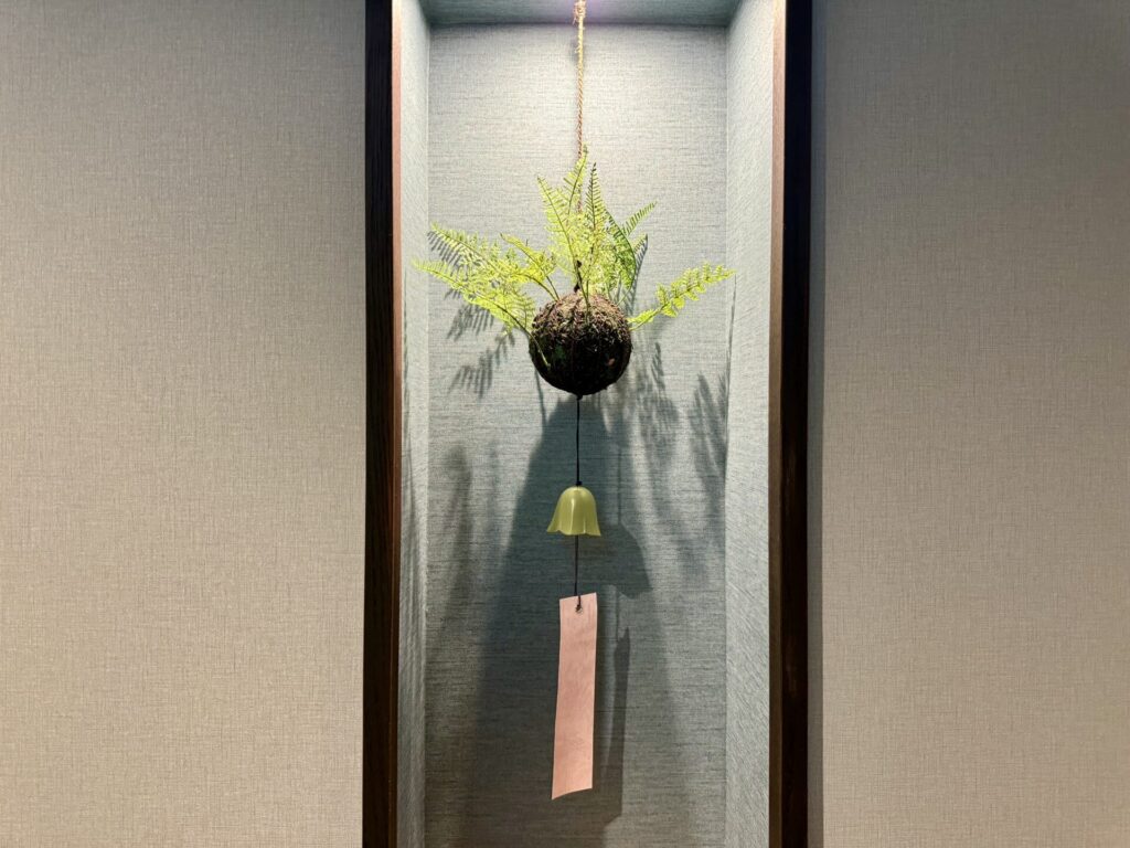 御宿野乃浅草別邸 廊下 飾り