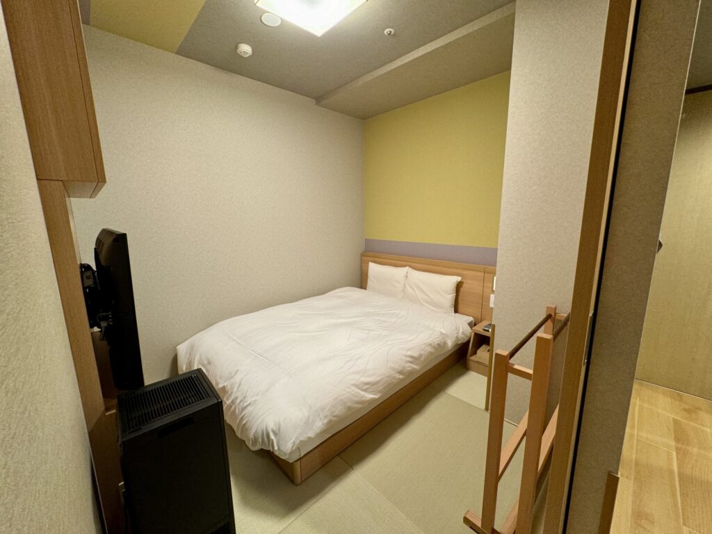 御宿野乃浅草別邸 シングルベッド デラックストリプルルーム