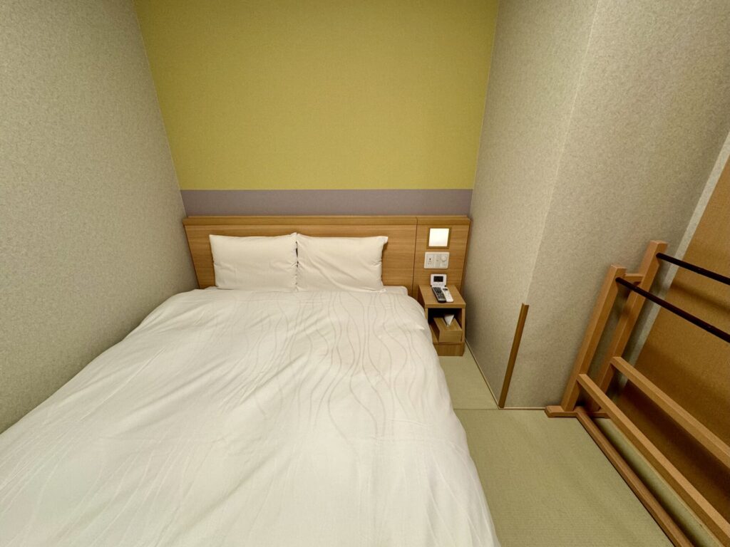 御宿野乃浅草別邸 シングルベッド デラックストリプルルーム