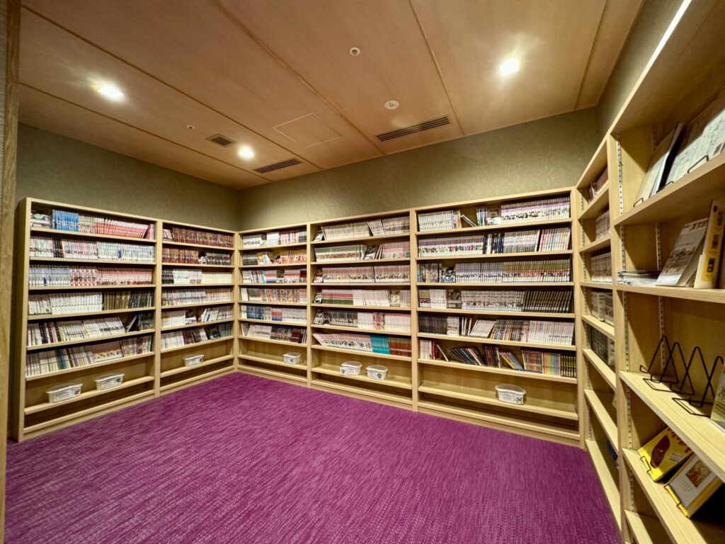 御宿 野乃浅草 別邸 漫画コーナー「ドーミーぶんこ」B1F