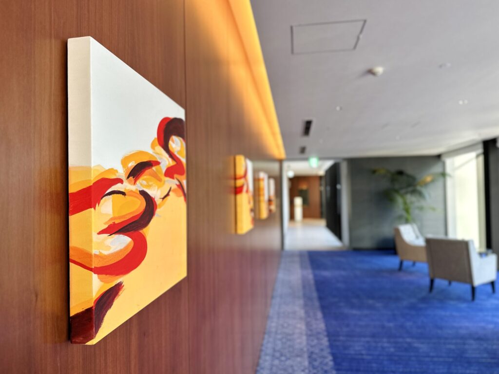 「ヒルトン横浜」朝食ビュッフェ ブログレビュー 朝食会場への渡り廊下