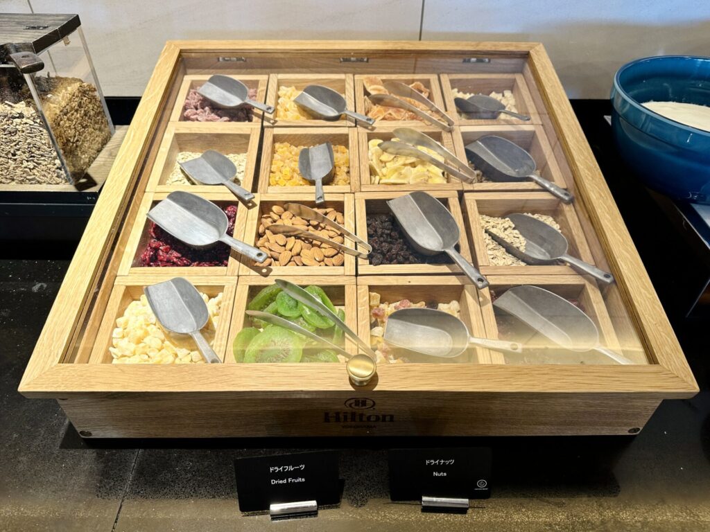 ヒルトン横浜 朝食ブログレビュー シリアルコーナー