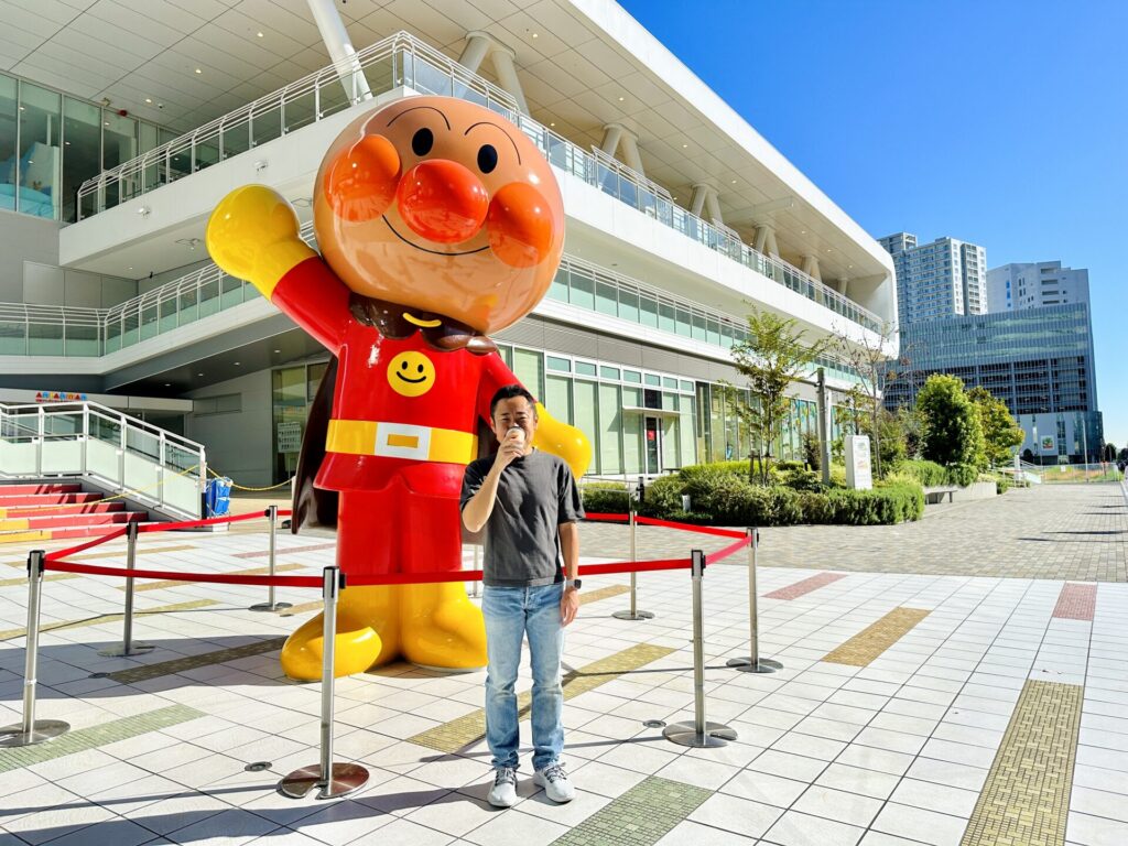 ヒルトン横浜 朝食ブログレビュー テイクアウトコーヒーで朝散歩