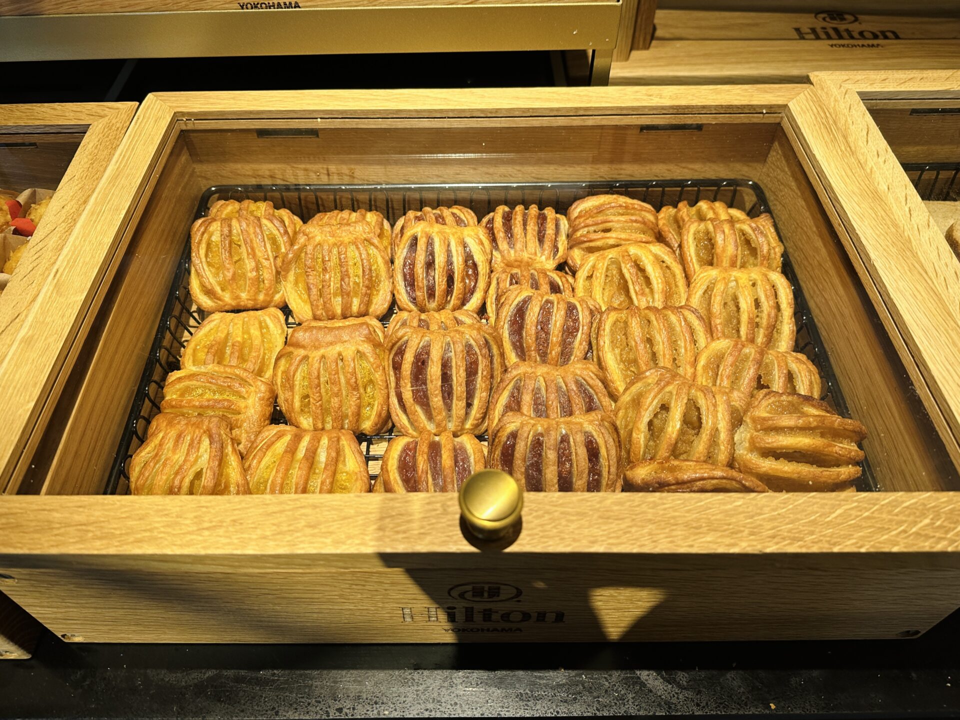 ヒルトン横浜 朝食ブログレビュー パンコーナー