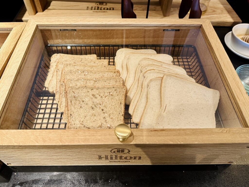 ヒルトン横浜 朝食ブログレビュー パンコーナー