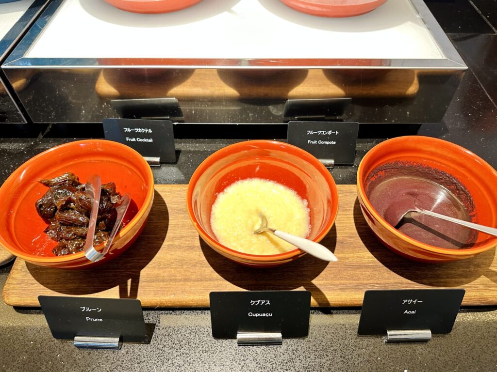 ヒルトン横浜 朝食ブログレビュー ヨーグルトコーナーのトッピング