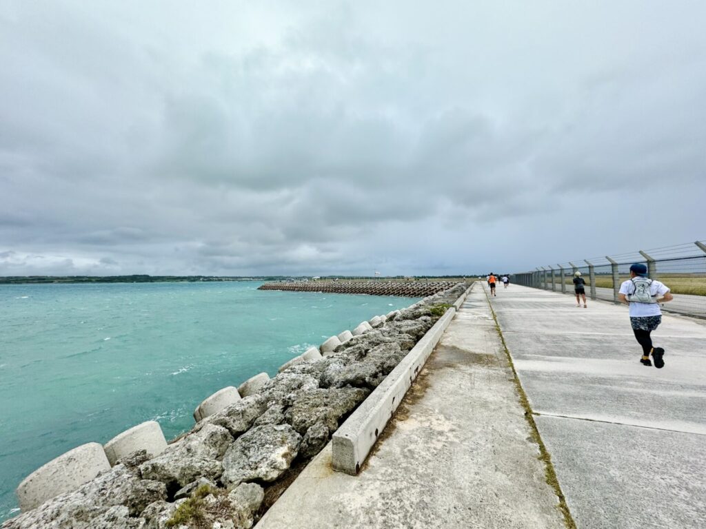 「17ENDハーフマラソン」復路の17ENDにて