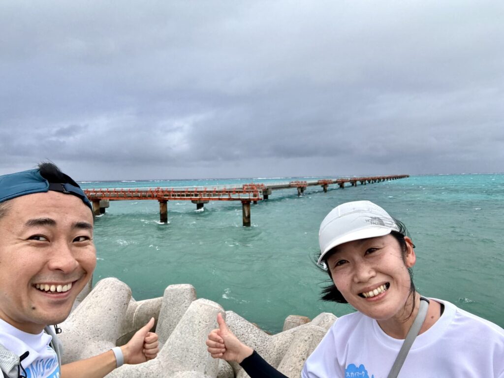 17ENDハーフマラソン 誘導灯と記念撮影