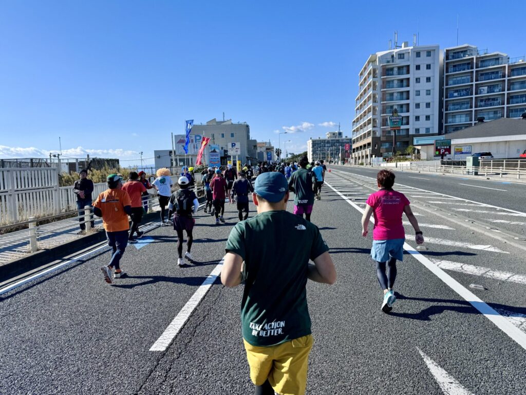 「湘南国際マラソン」サザンビーチ周辺の様子