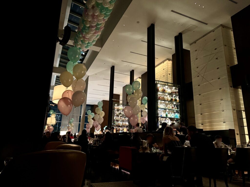 コンラッド東京 カウントダウンパーティー 会場の雰囲気