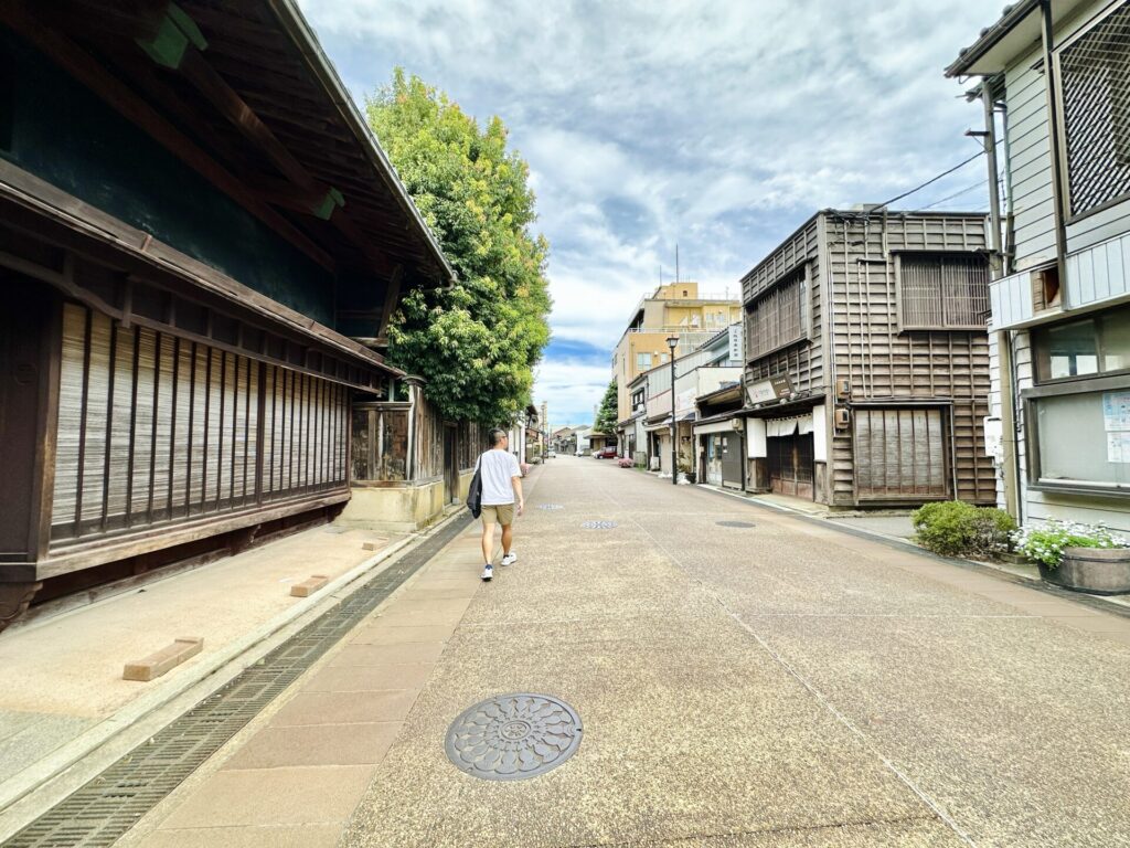岩瀬地区メインストリート「旧北国街道(大町通り)」